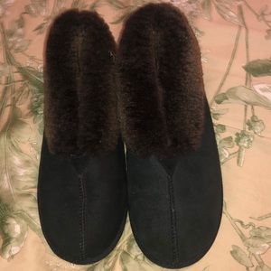 Ugg boot slippers